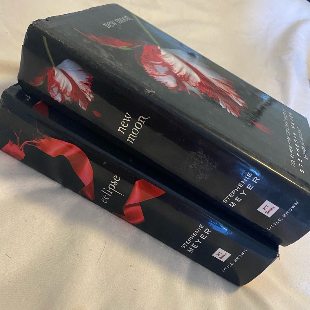 The Twilight Saga: New Moon & Eclipse - hardcover